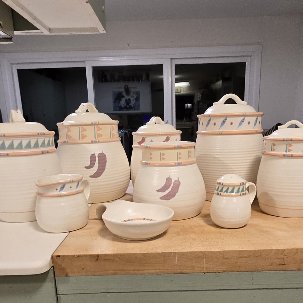 Taos Treasures Pottery